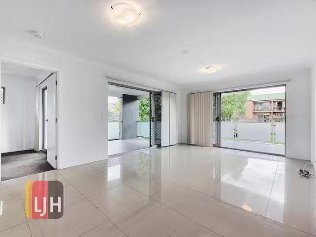 Nice 15/10 Dunkirk Street, Gaythorne, QLD 4051
