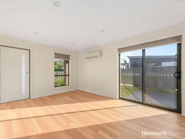 Unique 1/55 Main Street, HADSPEN, TAS 7290 House for Rent