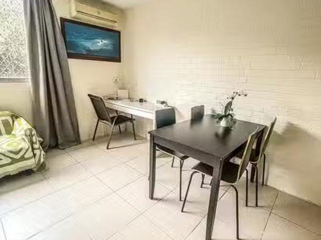 Nice 1/56 Depper Street, St Lucia, QLD 4067