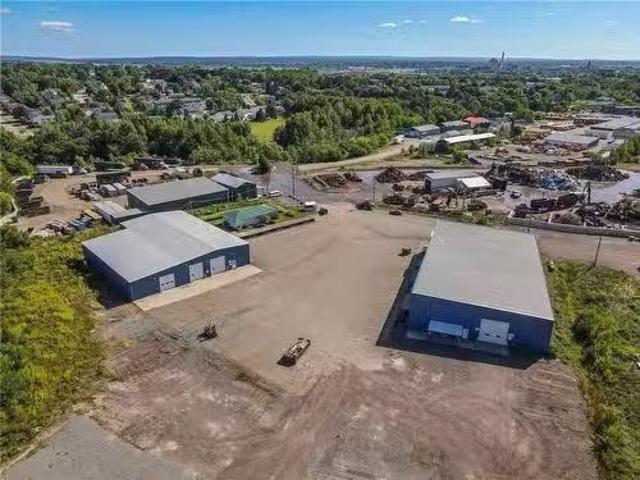 Rental! 158 Toombs St, Moncton, NB, E1A 3A5 commercial for l.