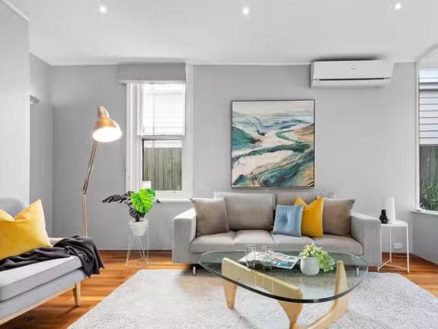 Deal! 15 Adelaide Street, Footscray VIC 3011