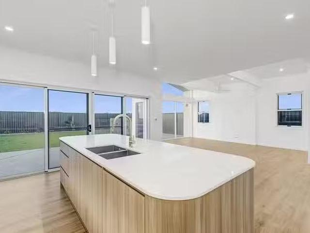 Just in! 15 Bedarra Boulevard, Innes Park, QLD 4670
