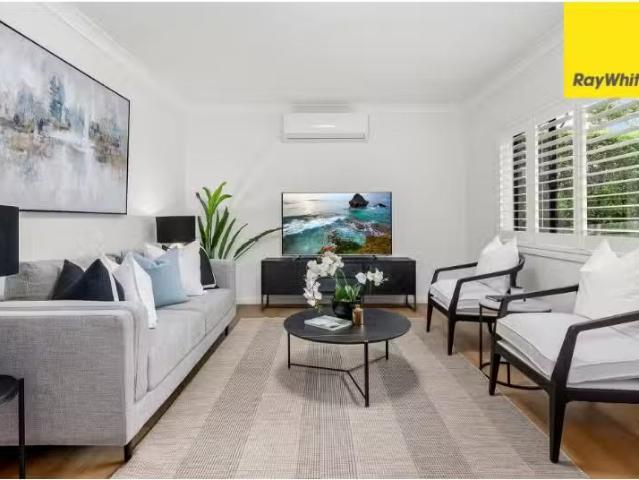 Cozy 15 Devon Street, NORTH EPPING House for rent Listed by C.