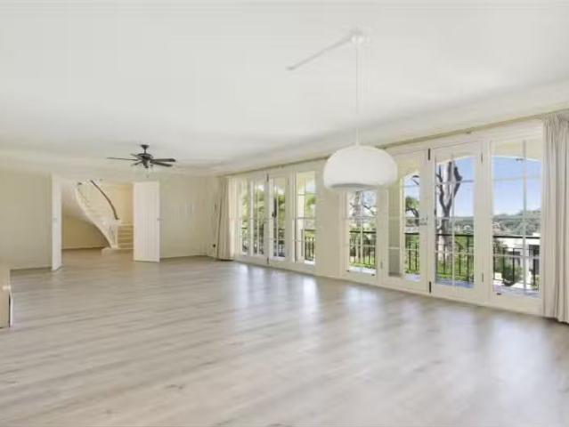 Nice 15 Emerstan Drive, Castle Cove House for rent Listed by.