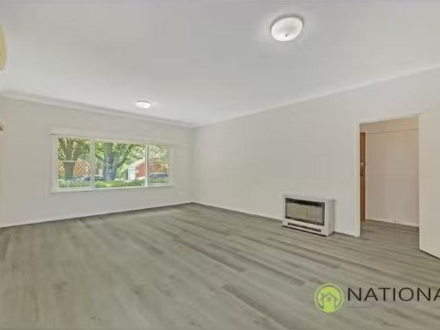 Unique 15 Hacking Crescent, NARRABUNDAH House for rent Listed.