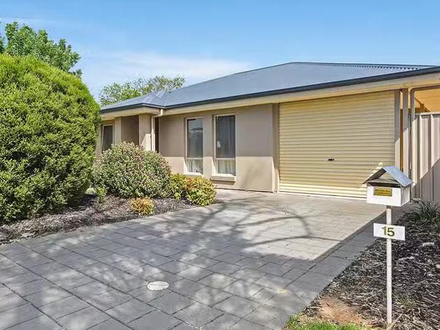 Cozy 15 Keirana Avenue, Port Noarlunga, SA 5167
