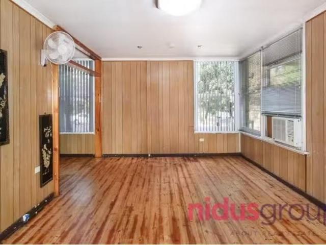 Cheap 15 Paull Street, Mount Druitt House for rent Listed by.