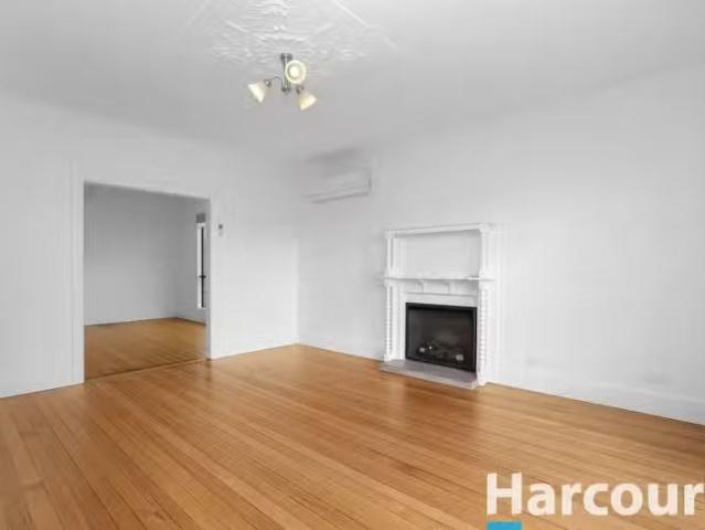 Cozy 15 Princes Highway, TRAFALGAR, VIC 3824 House for Rent