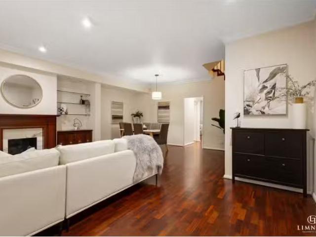 Deal! 15 Shenton Street, Northbridge House for rent Listed by.