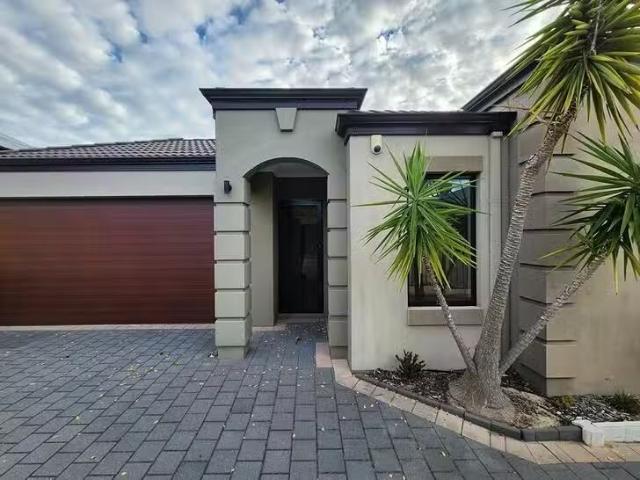Charming 15B Koorooda Road, Nollamara, WA 6061