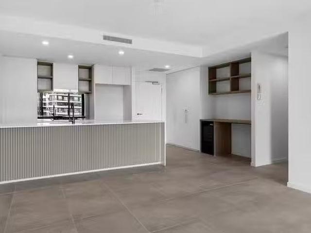 New 1604/10 Sickle Avenue, Hope Island, QLD 4212
