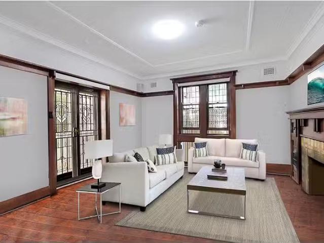 Cheap 1/627 New South Head Road, Rose Bay Apartment for rent.