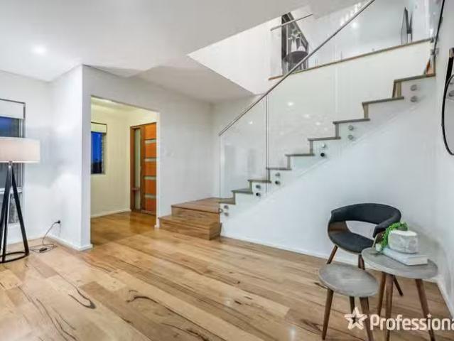 Cozy 162A Wilding Street, Doubleview, WA 6018