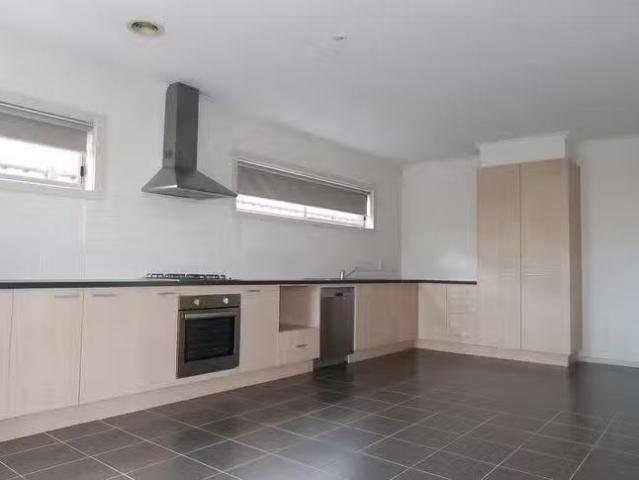 For Rent! 16/39 Astley Crescent, Point Cook, VIC 3030