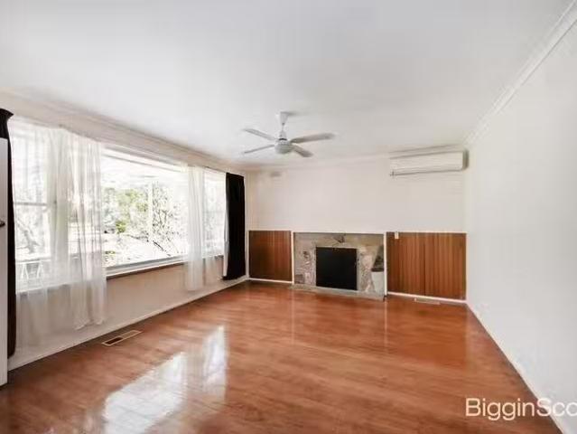 Cozy 1/646 Blackburn Road, Notting Hill, VIC 3168