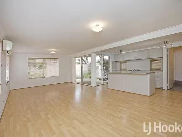 Unique 16/68 Hickman Road, Silver Sands, WA 6210