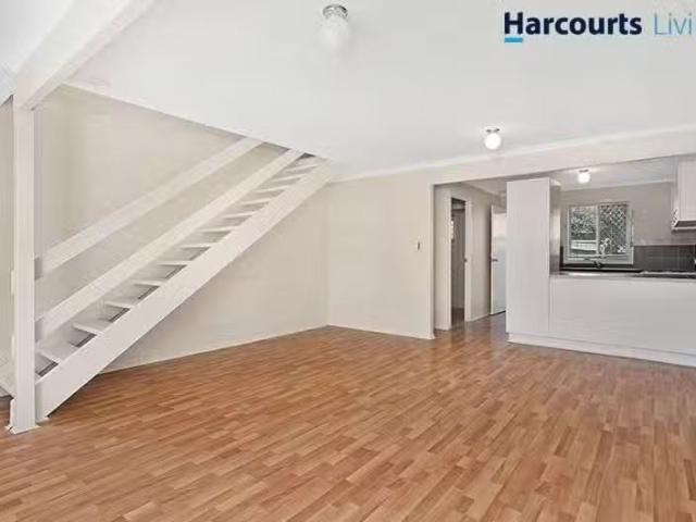 Rental! 16/96 Smith Road, WOODRIDGE, QLD 4114 Townhouse for.