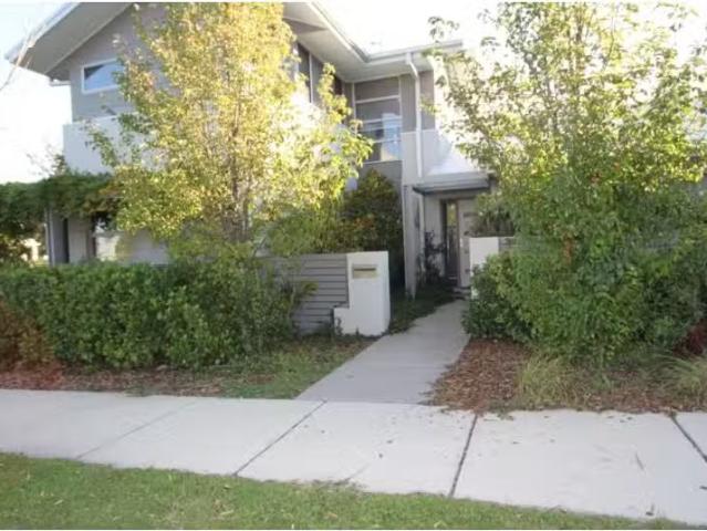 Unique 16 Bailey Crescent, Googong House for rent Listed by T.