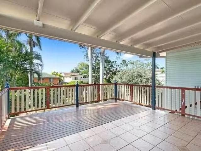 Deal! 16 Barbara Street, Manly West, QLD 4179