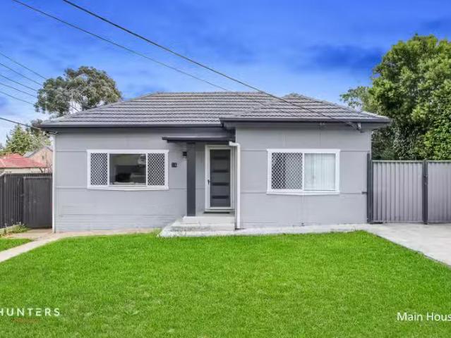 Rental! 16 Desmond Street, Merrylands NSW 2160