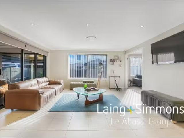 Just in! 16 Huntington Street, Ropes Crossing House for rent.