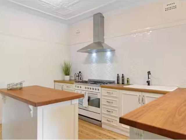 Unique 16 Penrose Road, BUNDANOON House for rent Listed by Sa.