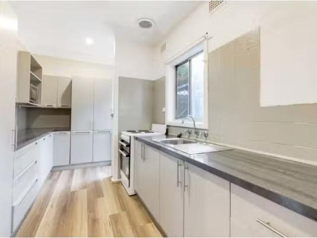 Charming 16 Woodcourt Road, Berowra Heights House for rent Li.