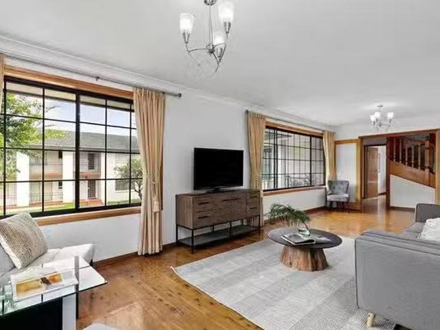 Nice 16A Torrens Street, Blakehurst, NSW 2221