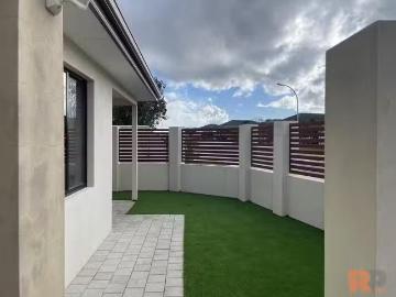 Unique 170 Shiraz Boulevard, Pearsall, WA 6065