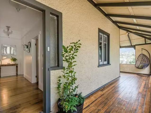 Deal! 171 New Town Road, NEW TOWN, TAS 7008 House for Rent