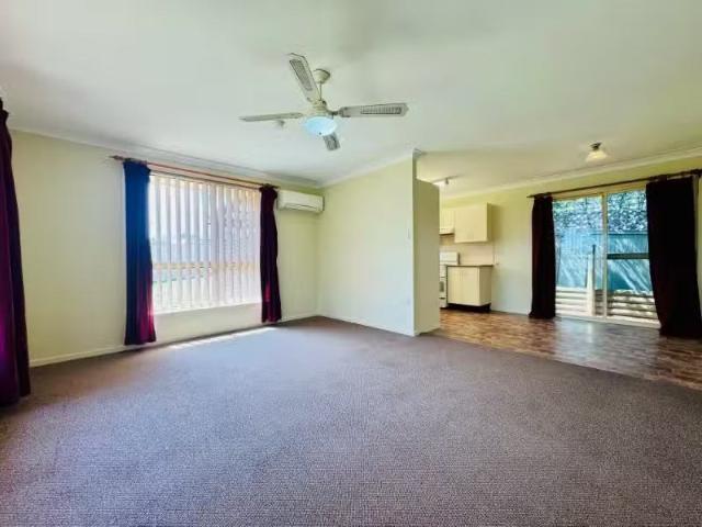 For Rent! 17 Oxford Street, Greta House for rent Listed by Ch.