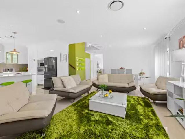 Nice 17 Pamphlett Street, Oxley QLD 4075