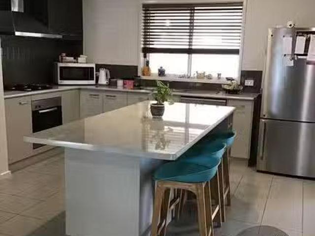 Rental! 17 Prospect Crescent, Kialla, VIC 3631