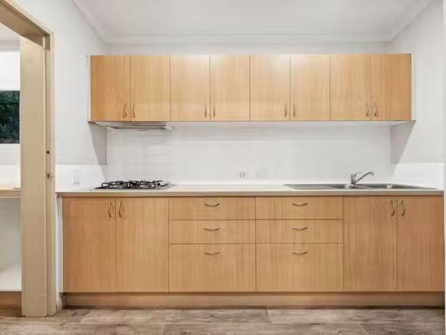 Unique 17 Veivers Road, Palm Cove, QLD 4879