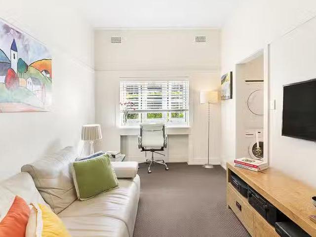 Deal! 18/27 Lavender Street, Lavender Bay, NSW 2060
