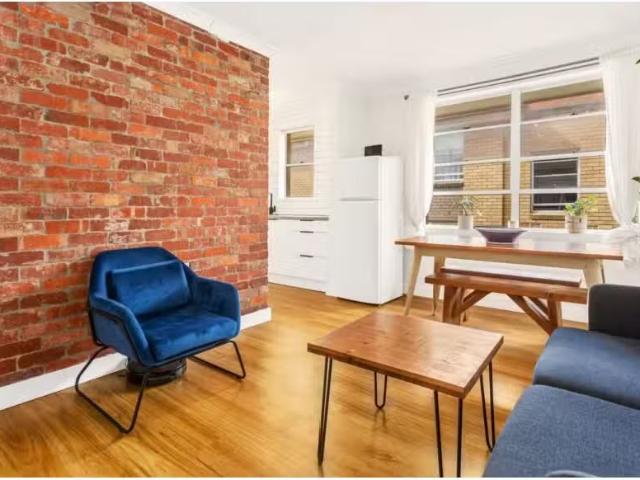 Charming 18/5 9 Wheeler Parade, Dee Why Apartment for rent Li.