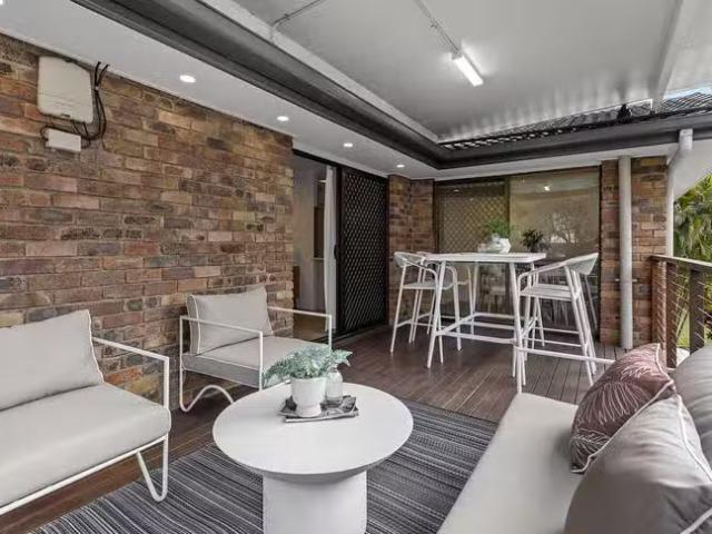 Nice 189 Fingal Street, Tarragindi, QLD 4121