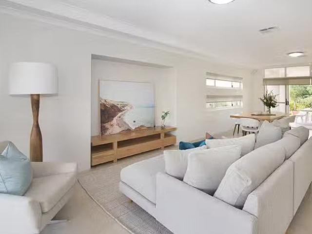 Unique 18 Manson Street, West Busselton, WA 6280