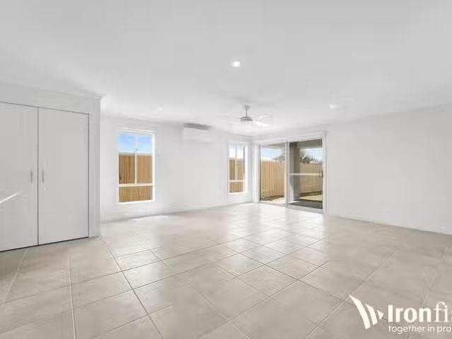 Nice 18 Marie Court, Crestmead, QLD 4132
