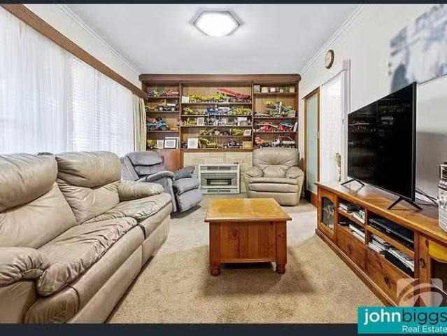For Rent! 18 Nottingham Avenue, Salisbury East, SA 5109