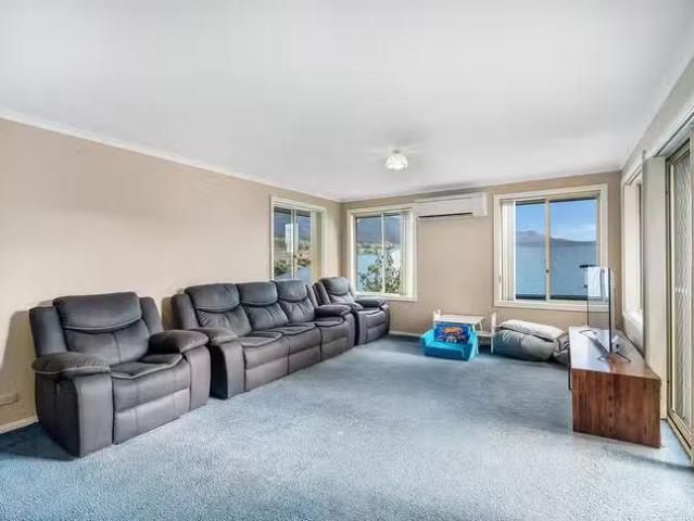 For Rent! 18 Brendan Crescent, Austins Ferry, TAS 7011
