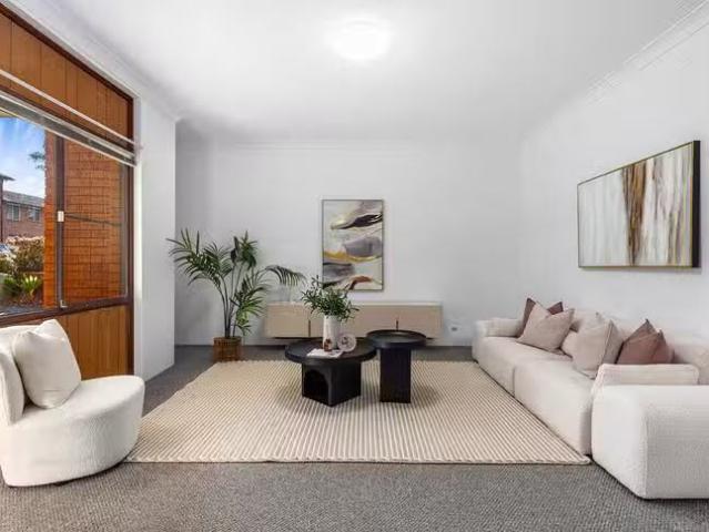 Deal! 1/8 Kairawa Street, South Hurstville, NSW 2221