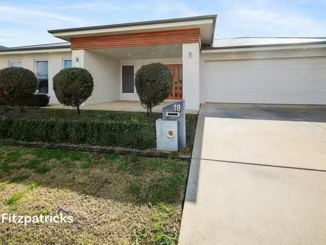 New 18 Wiveon Street, Gobbagombalin, NSW 2650