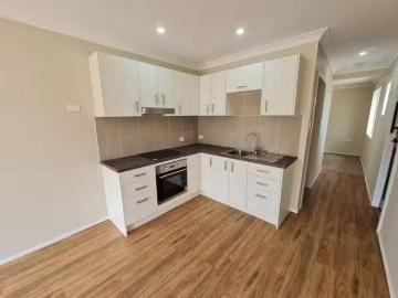 For Rent! 18B Caleys Court, Lockrose, QLD 4342