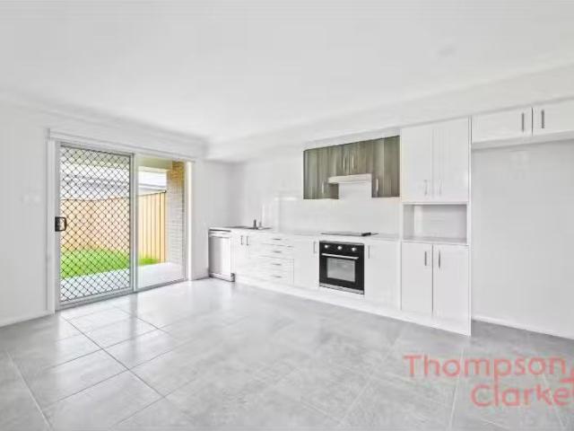 For Rent! 18b Pillar Street, Bellbird House for rent Listed b.