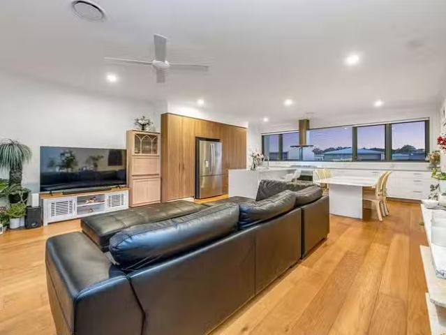 New 19/1 Lyra Avenue, Hope Island, QLD 4212