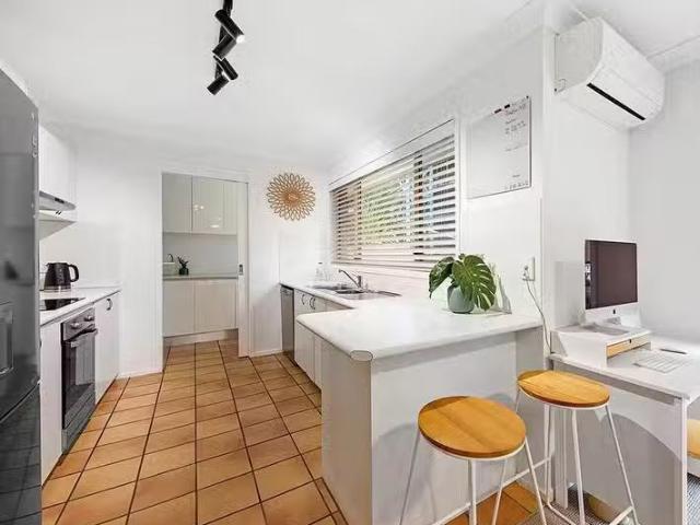 Nice 1/97 Willarong Road, Caringbah, NSW 2229