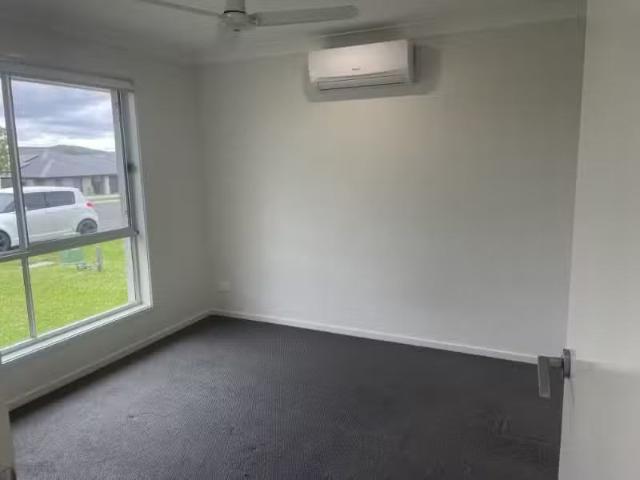 Deal! 1/97 Averys Ln, Heddon Greta Townhouse for rent Listed.