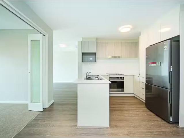 Cheap 197/8 Limburg Way, Greenway Apartment for rent Listed b.