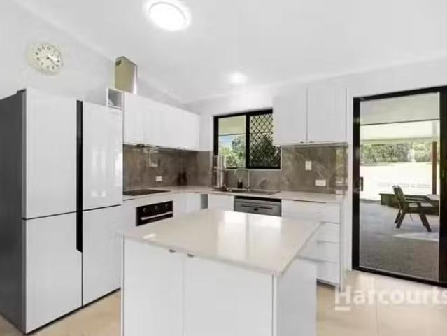 Cheap 199 Sanctuary Hills Road, Takura, QLD 4655